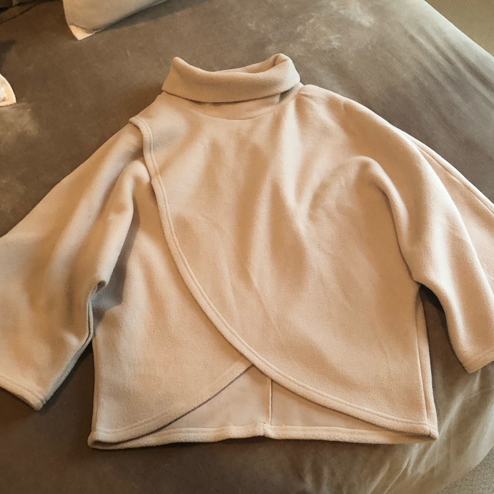 Turtle Neck, Criss Cross Top, New, Size M